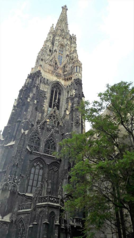At St. Stephan ウィーン エクステリア 写真